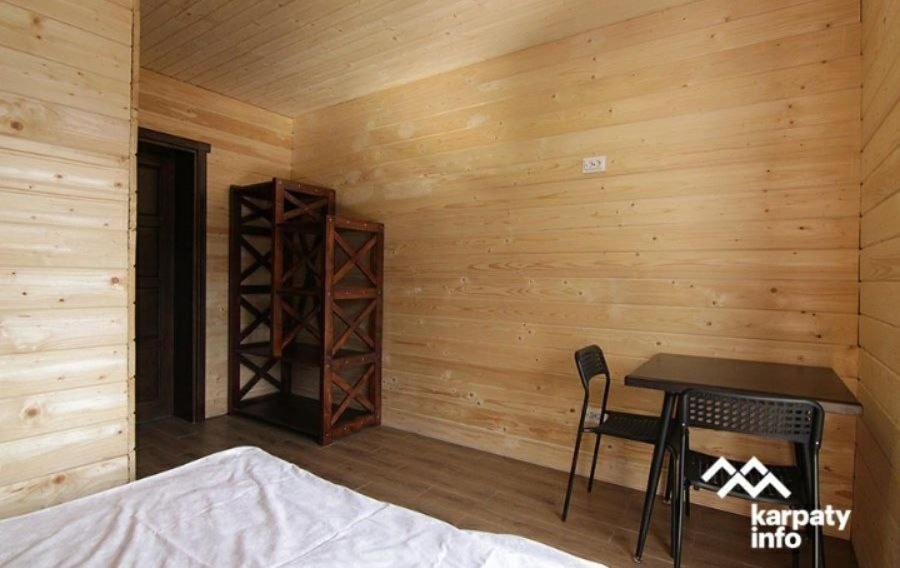Гірка Hotel Skole Buitenkant foto