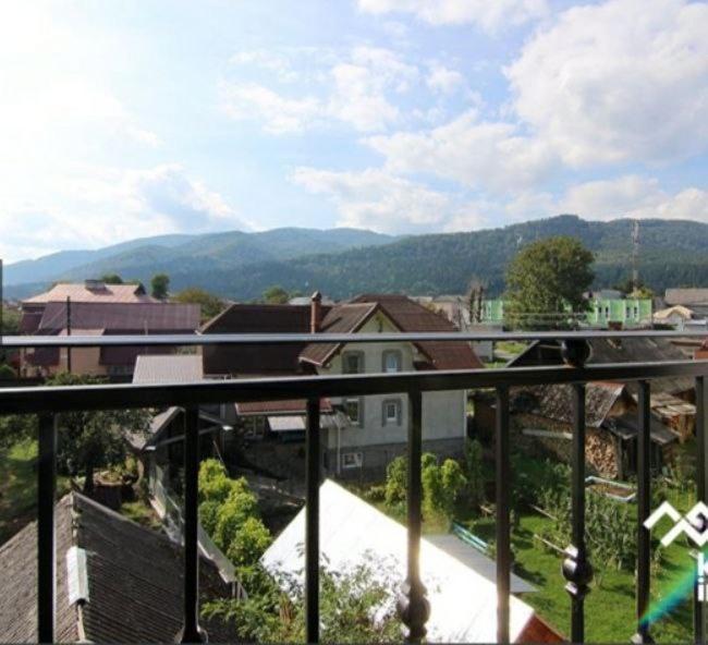 Гірка Hotel Skole Buitenkant foto