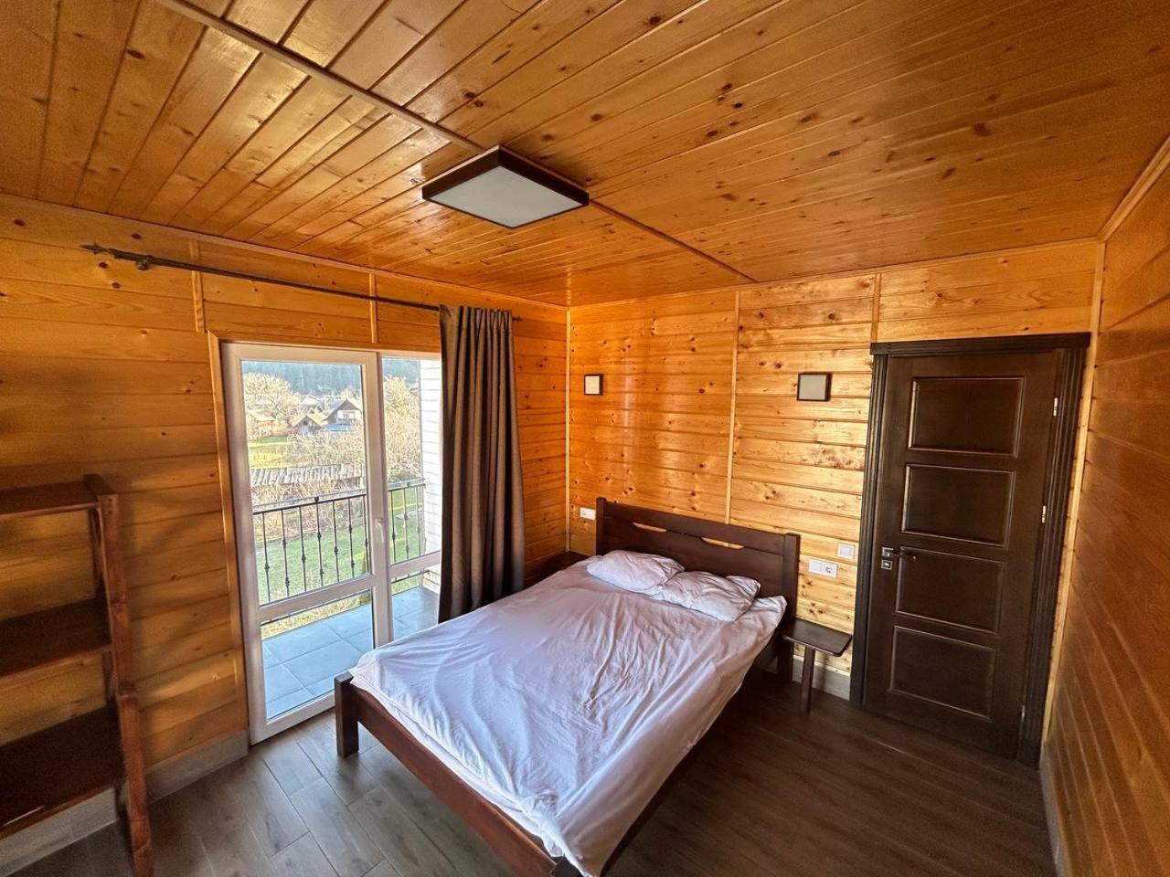 Гірка Hotel Skole Buitenkant foto