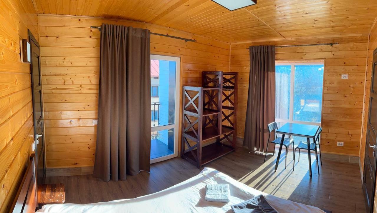 Гірка Hotel Skole Buitenkant foto