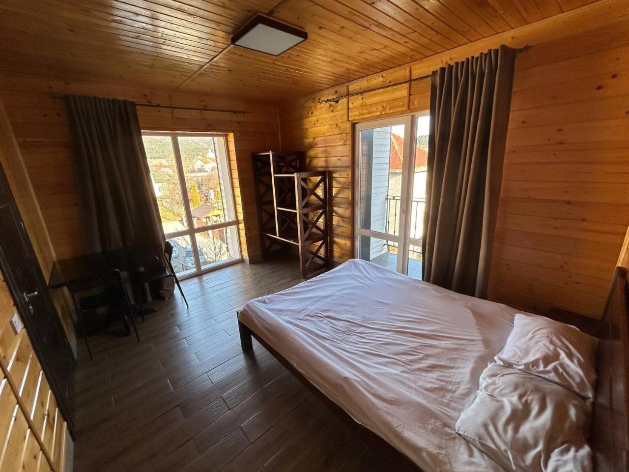 Гірка Hotel Skole Buitenkant foto